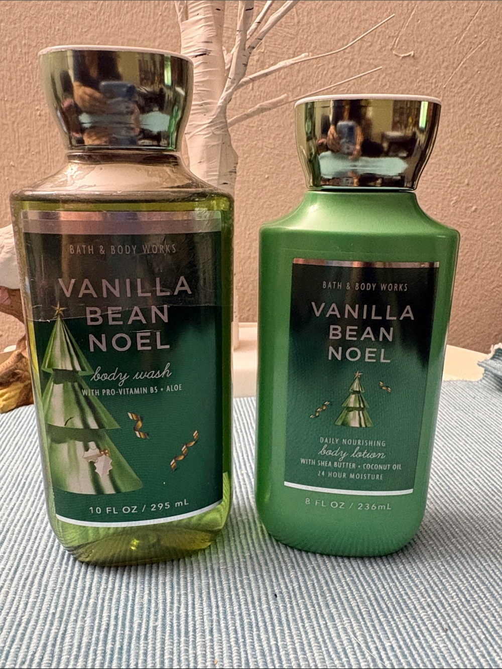 Bath & Body Works Vanilla Bean Noel Body Wash & Lotion - Green